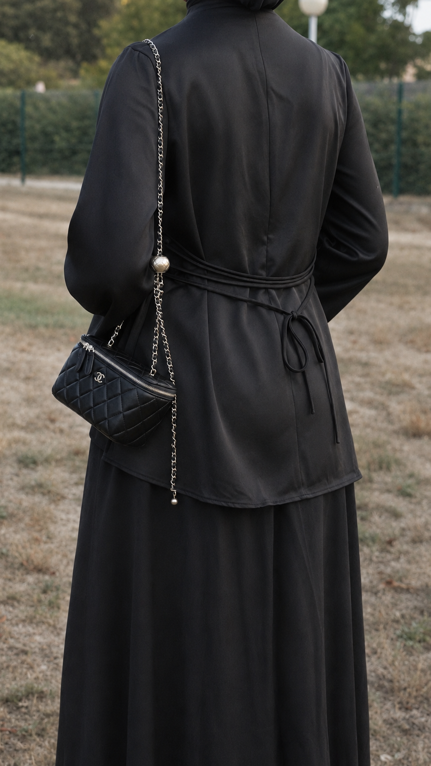 Ensemble Haut Satiné & Jupe Fluide – Noir