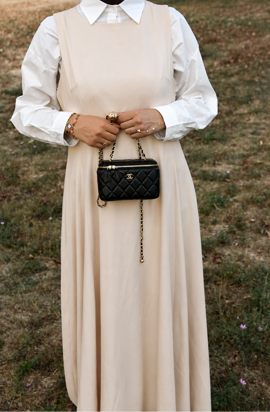 Robe Longue Sans Manches – Coupe Évasée